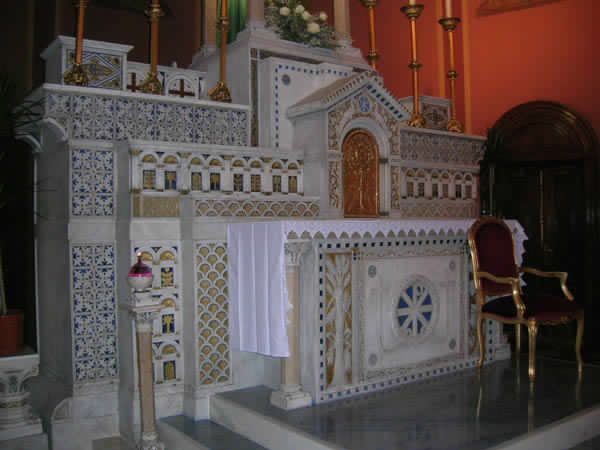Chiesa Parrocchiale. Altare